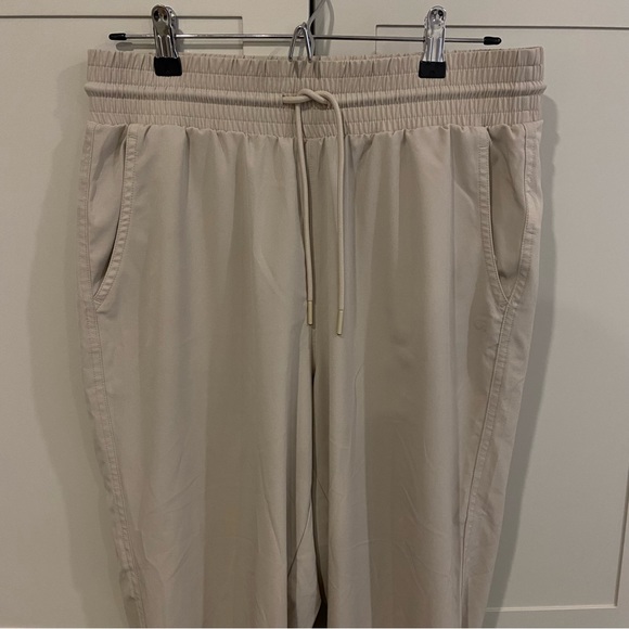 Gap Fit high rise runaround pant, NWOT - Picture 3 of 8